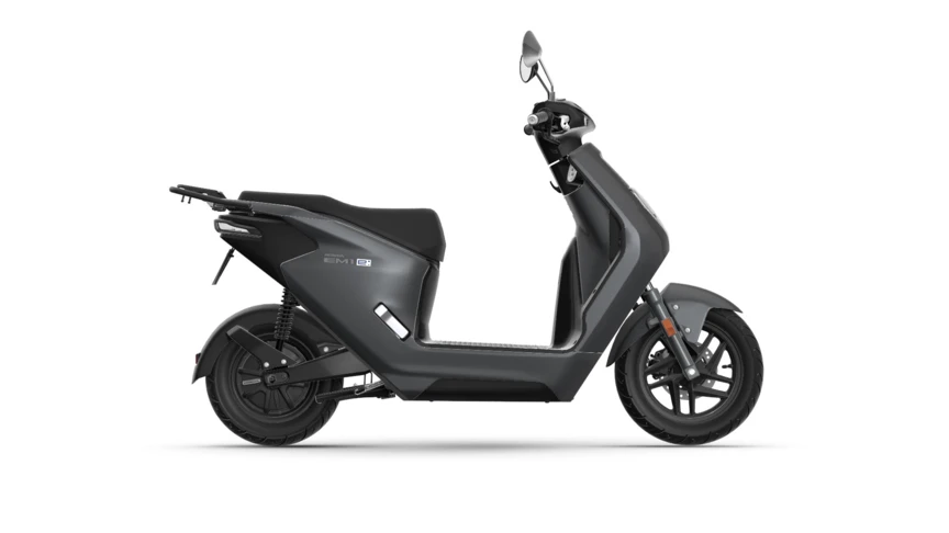 EM1 e: 2023