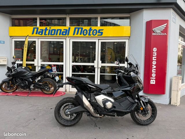 HONDA X-ADV 750 DCT