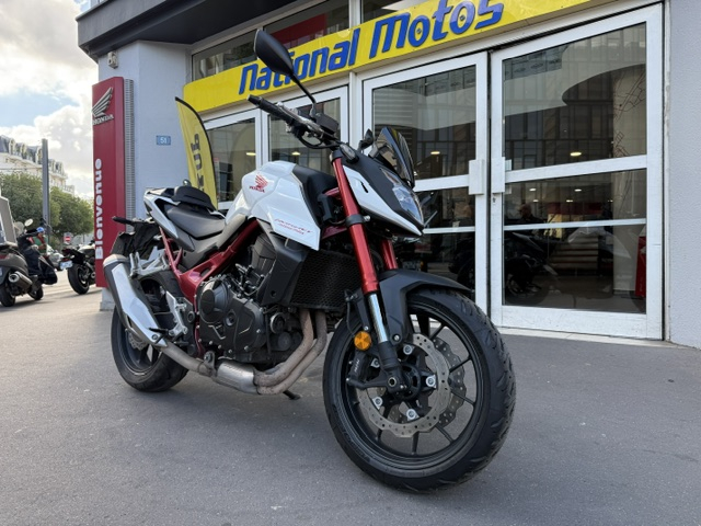 HONDA  HORNET 750 A2 - 8270 KM - 09/2023