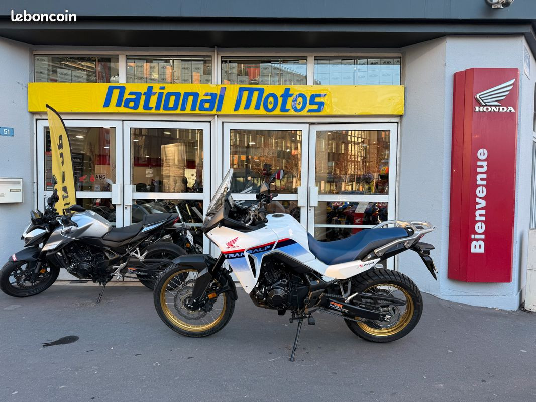 Honda Transalp 750 XL 750 replica - 1399 KM - 08/2023 NATIONAL MOTOS  LA GARENNE COLOMBES 