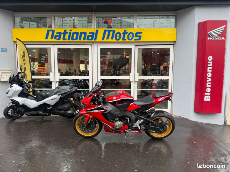 Honda CBR 1000 RR-R FIREBLADE - 39 038 KM - 03/2017 - LA GARENNE COLOMBES