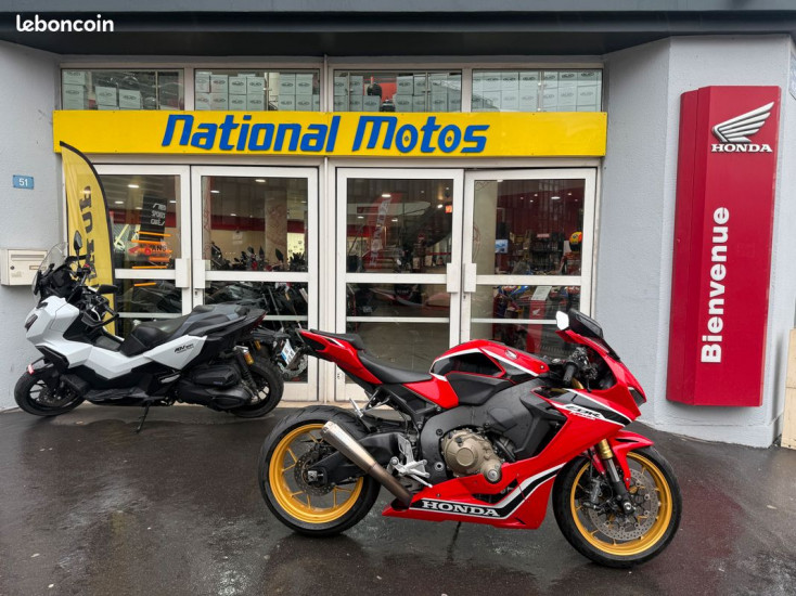 Honda CBR 1000 RR-R FIREBLADE - 39 038 KM - 03/2017 - LA GARENNE COLOMBES